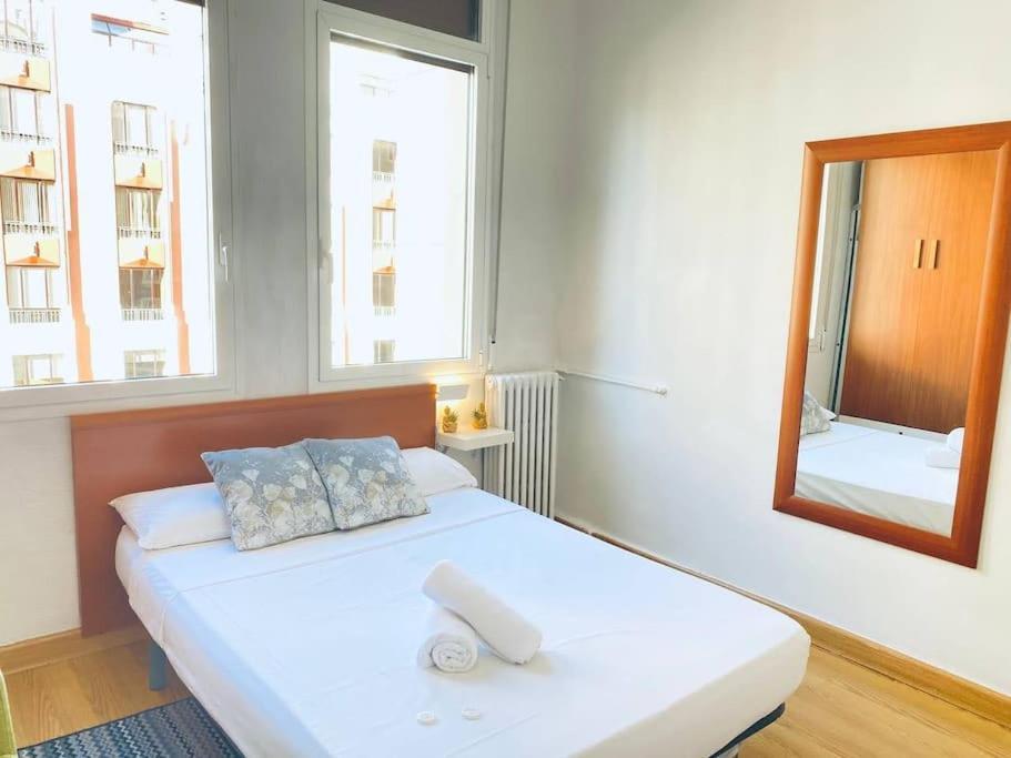 Apartamento En Gran Via De Madrid 45 4 ภายนอก รูปภาพ